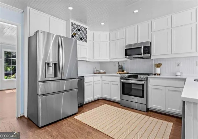 Photo 2 of Sale Pending at 1230 Cliffpine Ct Sw, Marietta, GA 30064 | MLS# 10843640 | Listing updated on 2026-09-18