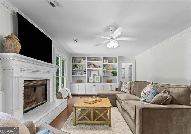 Photo 4 of Sale Pending at 1230 Cliffpine Ct SW, Marietta, GA 30064 | MLS# 10843640 | Listing updated on 2026-09-18