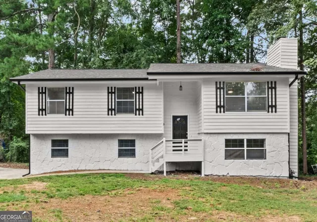 Photo 2 of Single family home for sale at 2648 Smoke House Pl Sw, Marietta, GA 30064 | MLS# 10829183 | Listing updated on 2026-09-12