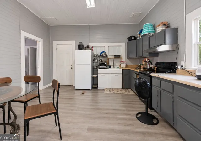 Photo 4 of Single family home for sale at 324 W Line St, Calhoun, GA 30701 | MLS# 10845189 | Listing updated on 2026-10-29