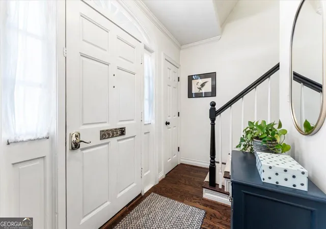 Photo 4 of Sale Pending at 16 Palace Green Pl NW, Atlanta, GA 30318 | MLS# 10871846 | Listing updated on 2026-10-28