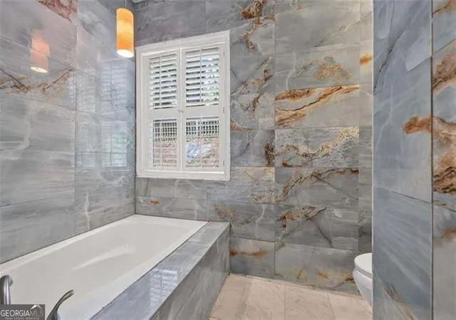 Photo 2 of Single family home for sale at 852 Alfred Rd NW, Atlanta, GA 30331 | MLS# 10846002 | Listing updated on 2026-09-28