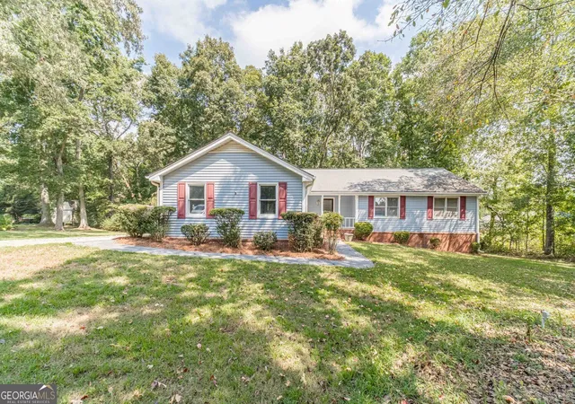 Photo 1 of Sale Pending at 3102 Skyland Dr Sw, Snellville, GA 30078 | MLS# 10847313 | Listing updated on 2026-09-24