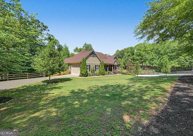 Photo 3 of Single family home for sale at 711 Upper Burris Rd, Canton, GA 30114 | MLS# 10769636 | Listing updated on 2026-10-30
