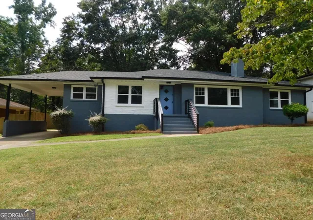 Photo 2 of Single family home for sale at 195 W Lake Dr NW, Atlanta, GA 30314 | MLS# 10840773 | Listing updated on 2026-09-08
