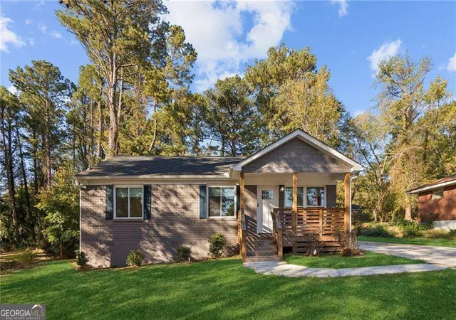 Photo 1 of Single family home for sale at 3682 Daisy Dr, Decatur, GA 30032 | MLS# 10844077 | Listing updated on 2026-09-11