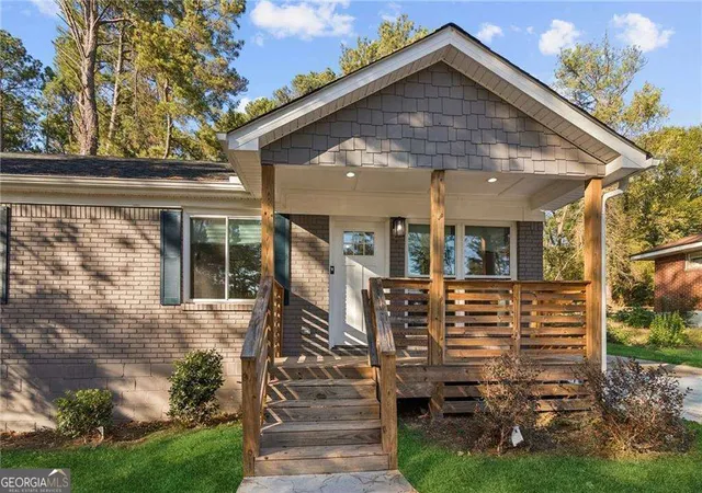 Photo 3 of Single family home for sale at 3682 Daisy Dr, Decatur, GA 30032 | MLS# 10844077 | Listing updated on 2026-09-11