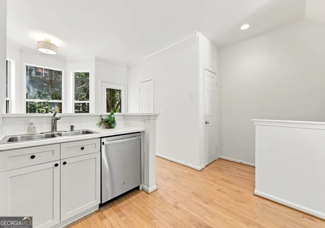 Photo 2 of Townhouse for sale at 951 Glenwood Ave SE #1202, Atlanta, GA 30316 | MLS# 10843988 | Listing updated on 2026-09-11