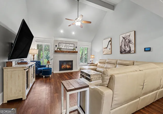 Photo 4 of Single family home for sale at 290 Saddle Lake Dr, Roswell, GA 30076 | MLS# 10842020 | Listing updated on 2026-09-09