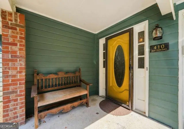 Photo 3 of Single family home for sale at 410 Rose Crk Pl, Woodstock, GA 30189 | MLS# 10851280 | Listing updated on 2026-10-07