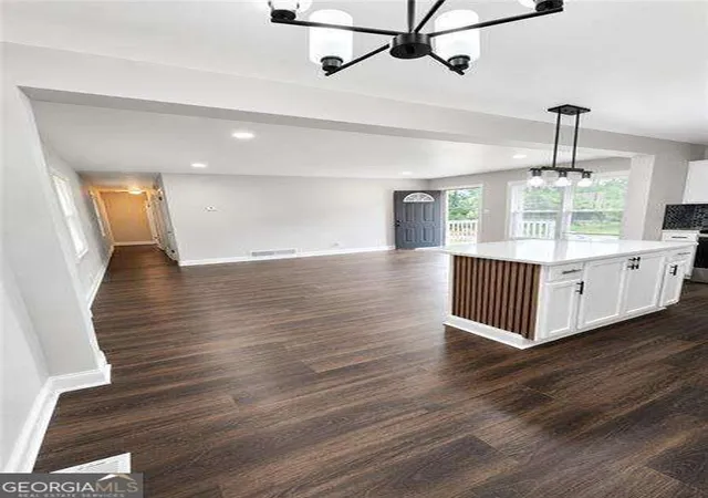 Photo 3 of Single family home for sale at 2898 Meadowview Dr SE, Atlanta, GA 30316 | MLS# 10839416 | Listing updated on 2026-09-17