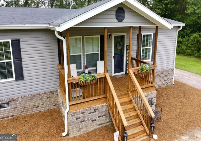 Photo 2 of Manufactured home for sale at 9400 Ga Hwy 24, Statesboro, GA 30461 | MLS# 10841018 | Listing updated on 2026-09-19