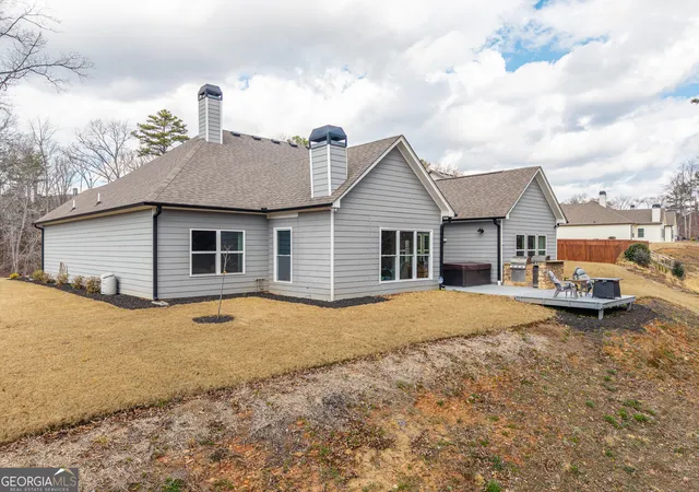 Photo 3 of Single family home for sale at 72 Highland Pointe Dr, Ellijay, GA 30536 | MLS# 10852452 | Listing updated on 2026-10-08