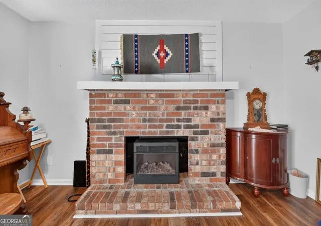 Listing Photo 5 - Condo for sale in building located at 2401 Bonaventure Rd, Savannah, GA 31404 - Unit #10