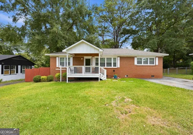 Photo 1 of Sale Pending at 4290 Fairfax Dr, Macon, GA 31206 | MLS# 10841361 | Listing updated on 2026-09-17