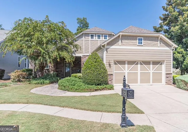 Photo 3 of Single family home for sale at 3133 Scarlet Oak Ln, Gainesville, GA 30504 | MLS# 10837858 | Listing updated on 2026-09-23