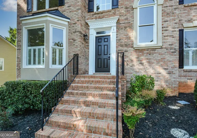 Photo 4 of Single family home for sale at 2429 Camden Lake View NW, Acworth, GA 30101 | MLS# 10850970 | Listing updated on 2026-10-06
