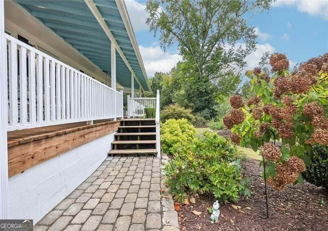 Photo 3 of Single family home for sale at 3011 Lawton Ln, Athens, GA 30601 | MLS# 10846550 | Listing updated on 2026-09-30