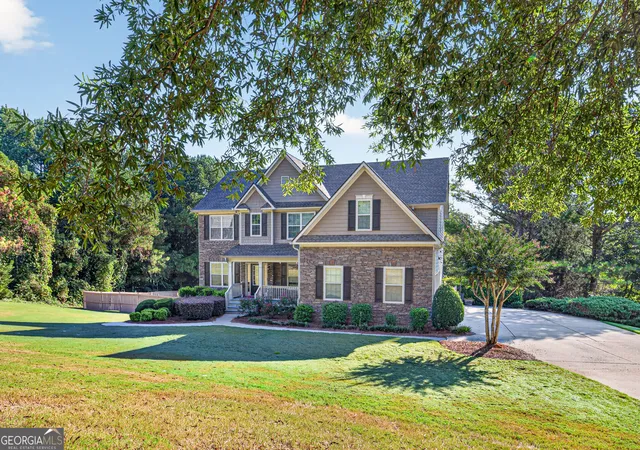 Photo 2 of Single family home for sale at 1664 Maes Overlook, Loganville, GA 30052 | MLS# 10850767 | Listing updated on 2026-10-08