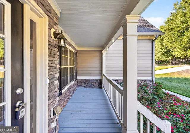 Photo 4 of Single family home for sale at 1664 Maes Overlook, Loganville, GA 30052 | MLS# 10850767 | Listing updated on 2026-10-08