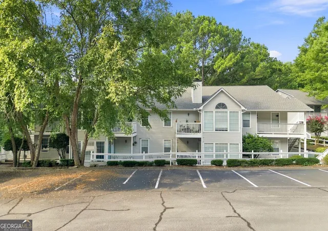 Photo 2 of Condo for sale at 1301 Gettysburg Pl, Sandy Springs, GA 30350 | MLS# 10833494 | Listing updated on 2026-09-19