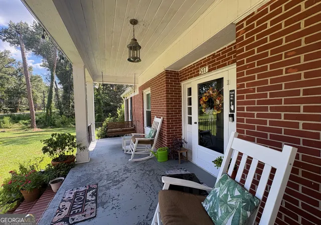 Photo 2 of Single family home for sale at 517 N Main St, Statesboro, GA 30458 | MLS# 10840582 | Listing updated on 2026-09-18