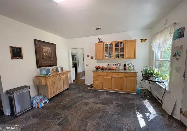 Photo 4 of Single family home for sale at 517 N Main St, Statesboro, GA 30458 | MLS# 10840582 | Listing updated on 2026-09-18