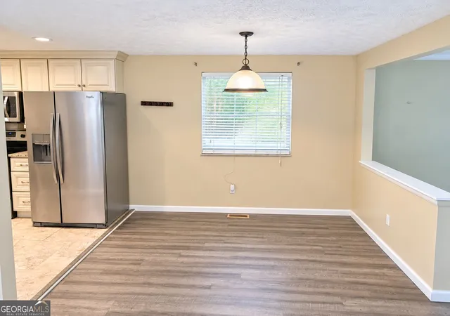 Photo 3 of Single family home for sale at 5104 Rock Glen Dr, Stone Mountain, GA 30088 | MLS# 10847379 | Listing updated on 2026-10-05