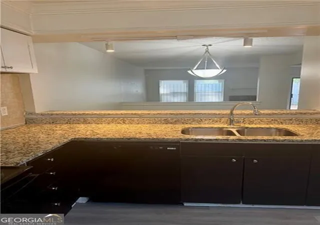 Photo 3 of Condo for sale at 2030 Oak Park Ln, Decatur, GA 30032 | MLS# 10738307 | Listing updated on 2026-09-22