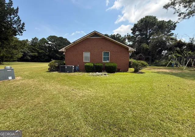Photo 4 of Sale Pending at 319 Poppy Rd, Ocilla, GA 31774 | MLS# 10833009 | Listing updated on 2026-09-11