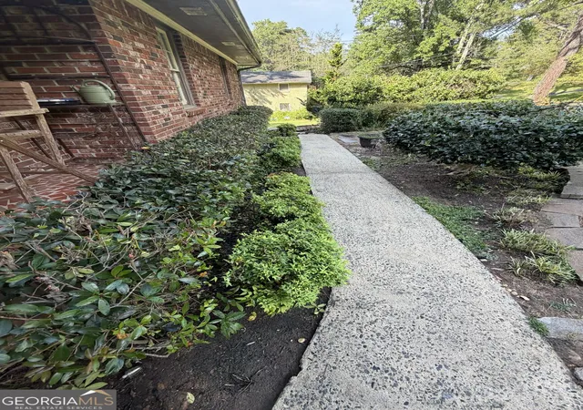 Photo 1 of Single family home for sale at 6450 E Stubbs Rd, South Fulton, GA 30349 | MLS# 10834750 | Listing updated on 2026-09-19