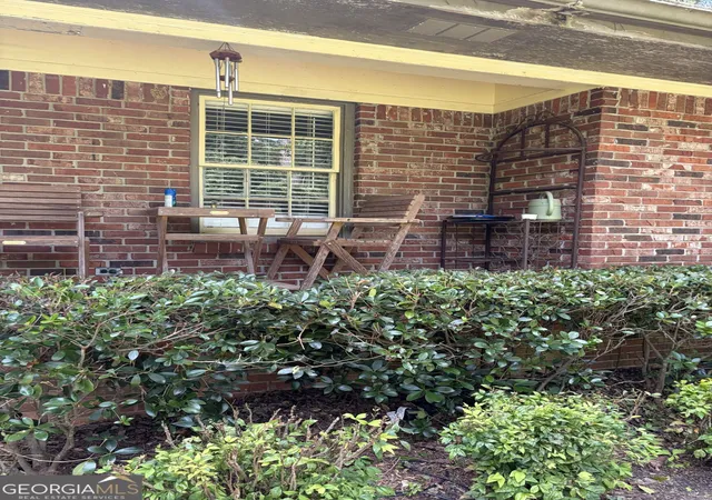 Photo 4 of Single family home for sale at 6450 E Stubbs Rd, South Fulton, GA 30349 | MLS# 10834750 | Listing updated on 2026-09-19