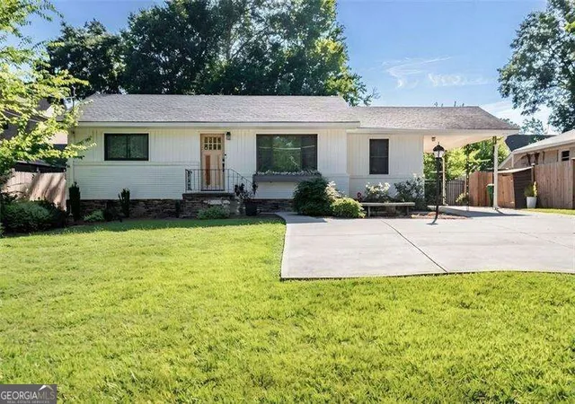 Photo 1 of Single family home for sale at 1416 N Druid Hills Rd Ne, Brookhaven, GA 30319 | MLS# 10840108 | Listing updated on 2026-09-04