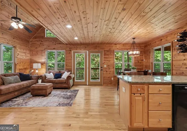 Photo 4 of Single family home for sale at 482 High St, Young Harris, GA 30582 | MLS# 10837150 | Listing updated on 2026-09-07