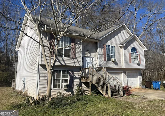 Photo 3 of Sale Pending at 7061 Regency Ln, Mcdonough, GA 30253 | MLS# 10838433 | Listing updated on 2026-09-14