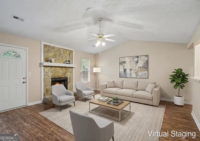Photo 4 of Single family home for sale at 2900 Rosecommons Dr, Hampton, GA 30228 | MLS# 10805678 | Listing updated on 2026-09-25