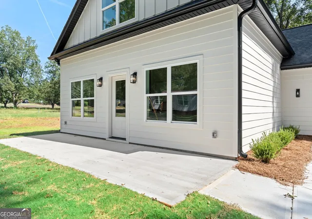 Photo 3 of Single family home for sale at 106 Little St, Williamson, GA 30292 | MLS# 10829057 | Listing updated on 2026-10-11