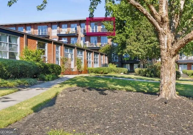 Listing Photo 1 - Condo for sale in building located at 5200 Peachtree Rd, Chamblee, GA 30341 - Unit #3415