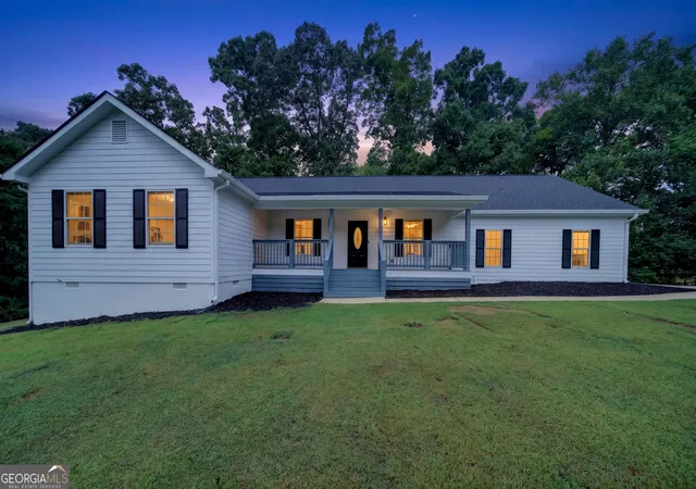 Photo 1 of Single family home for sale at 1121 Ponder Pines Rd, Madison, GA 30650 | MLS# 10838244 | Listing updated on 2026-09-17