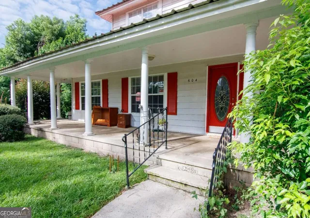 Photo 1 of Single family home for sale at 604 Jackson St, Nashville, GA 31639 | MLS# 10850518 | Listing updated on 2026-10-05
