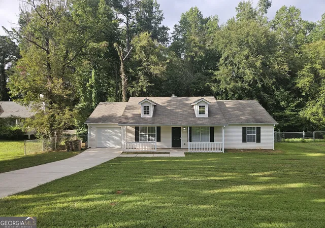 Photo 3 of Single family home for sale at 150 Valley Dr, Stockbridge, GA 30281 | MLS# 10852084 | Listing updated on 2026-10-03