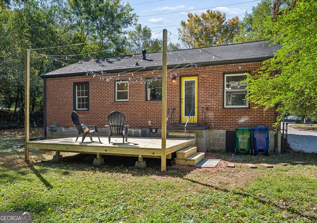 Photo 4 of Single family home for sale at 936 S Columbia Dr, Decatur, GA 30030 | MLS# 10880363 | Listing updated on 2026-10-29