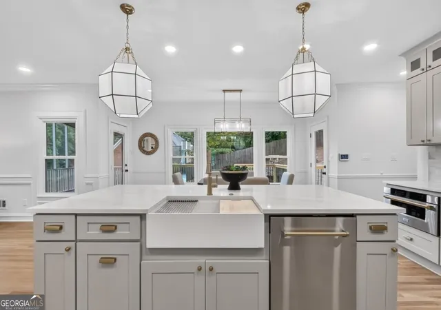 Photo 4 of Single family home for sale at 760 Bedford Oaks Dr, Marietta, GA 30068 | MLS# 10844551 | Listing updated on 2026-09-17