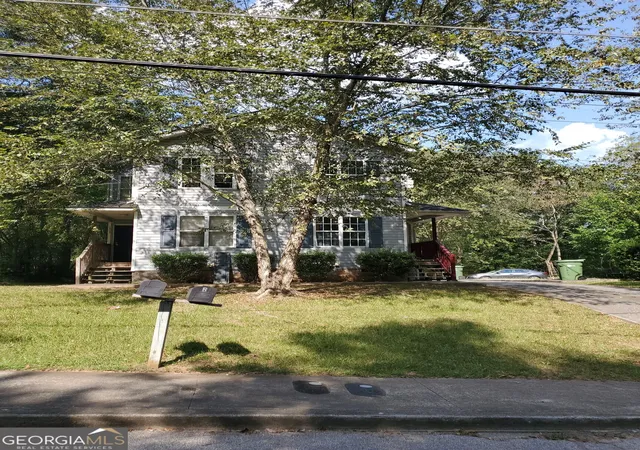 Listing Photo 1 - Condo for sale in building located at 1975 Hollywood Dr NW, Atlanta, GA 30318