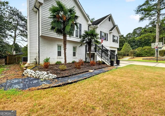 Photo 3 of Single family home for sale at 222 Gates Ml Dr, Lawrenceville, GA 30045 | MLS# 10847459 | Listing updated on 2026-10-02