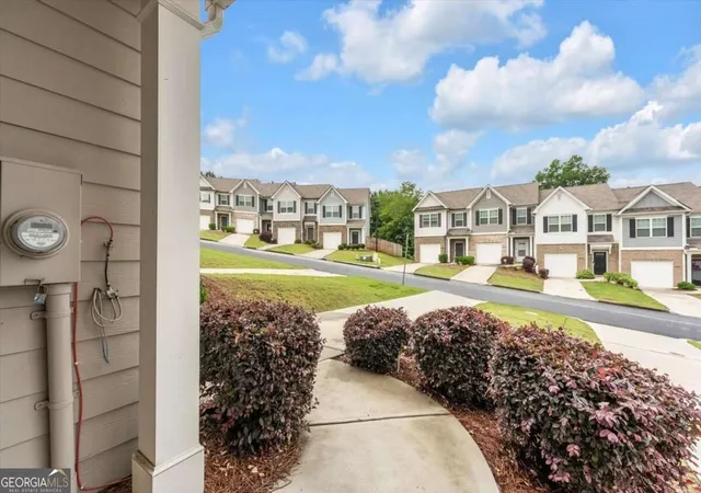 Photo 1 of Townhouse for sale at 5668 Union Pointe Dr, Union City, GA 30291 | MLS# 10873117 | Listing updated on 2026-10-29