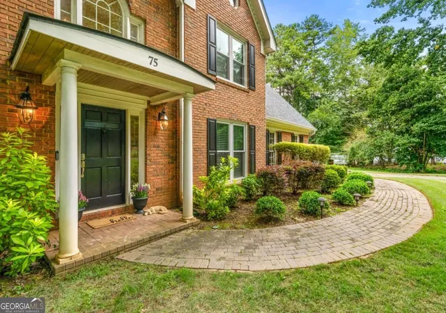 Photo 3 of Single family home for sale at 75 Spring Ridge Ct, Newnan, GA 30265 | MLS# 10847870 | Listing updated on 2026-09-17