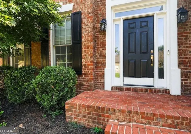 Photo 3 of Single family home for sale at 115 Redleaf Ct, Alpharetta, GA 30005 | MLS# 10850148 | Listing updated on 2026-10-05