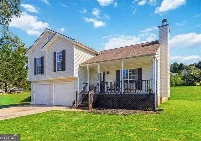 Photo 2 of Single family home for sale at 601 Skyland Ct, Winder, GA 30680 | MLS# 10843268 | Listing updated on 2026-09-10