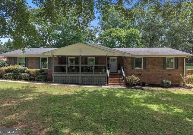 Photo 2 of Single family home for sale at 512 Mason Dr, Canton, GA 30115 | MLS# 10828737 | Listing updated on 2026-09-20